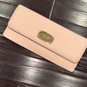 Michael Kors Blush Pink Wallet